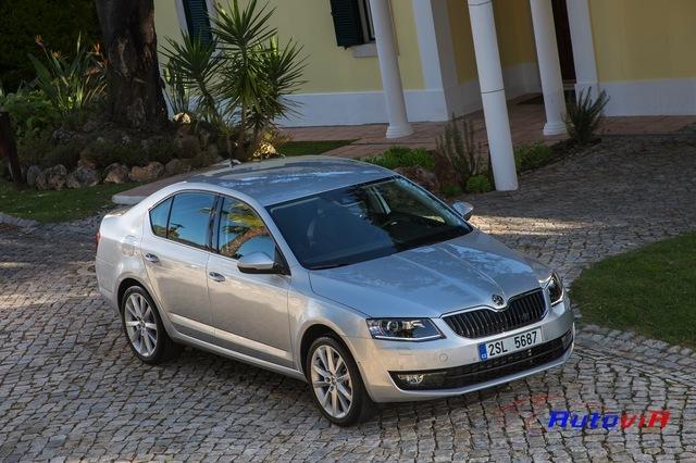 Škoda-Octavia-2013-08