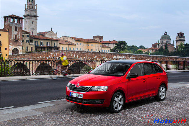 Skoda Spaceback 2013 03