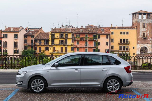 Skoda Spaceback 2013 23