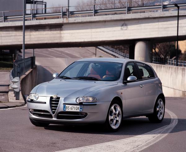 Alfa Romeo 147 04