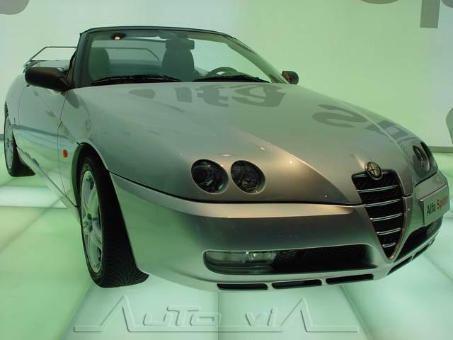 Alfa Romeo Spider 09
