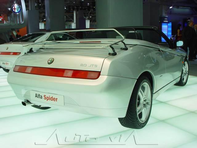 Alfa Romeo Spider 14