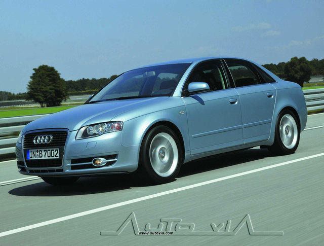 Audi A4 2004 7