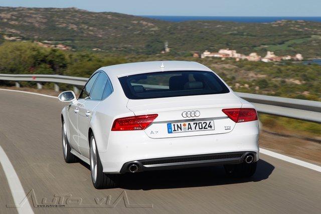 Audi A7 Sportback 2010 05.jpg