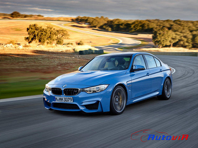 BMW M3 Berlina 2013 01