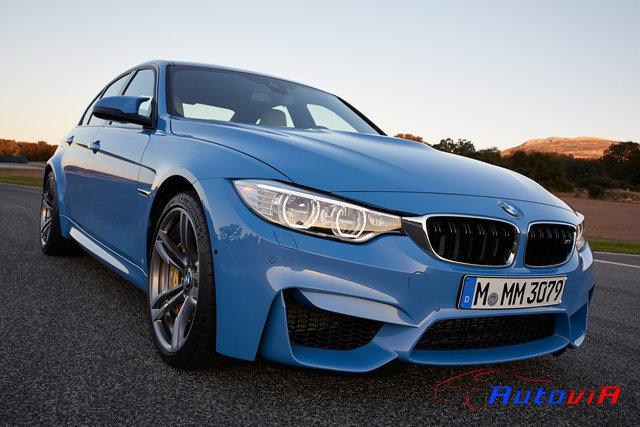 BMW M3 Berlina 2013 08