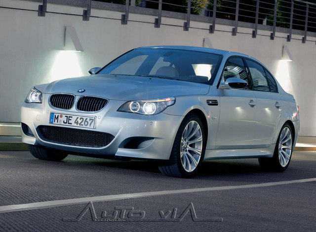 BMW M5 2004 6