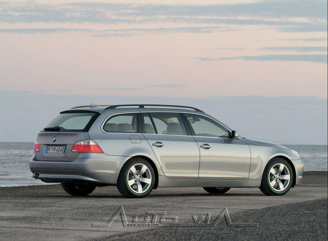 BMW Serie5 Touring 2004 1