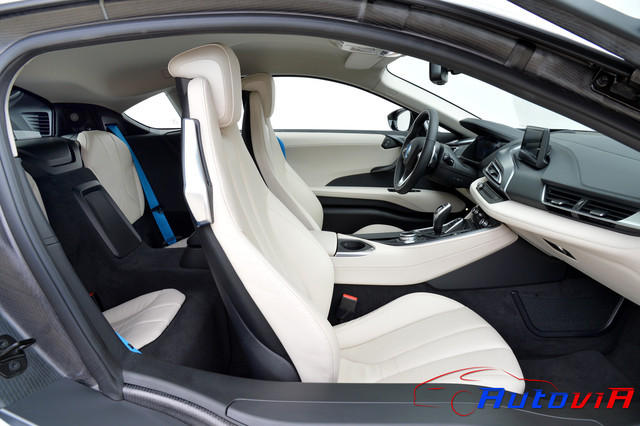 BMW i8 Laserlight - 13