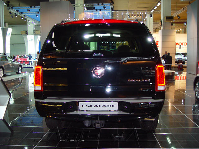 Cadillac Escalade 3 001