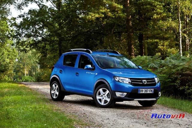 Dacia-Sandero-Stepway-2012-04