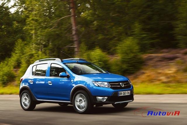 Dacia-Sandero-Stepway-2012-07