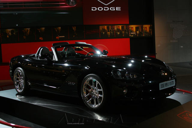 Doge viper SRT10 2006 11