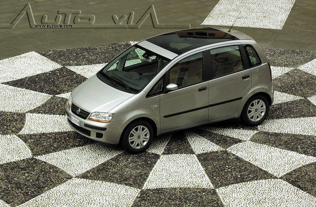 Fiat Idea 11