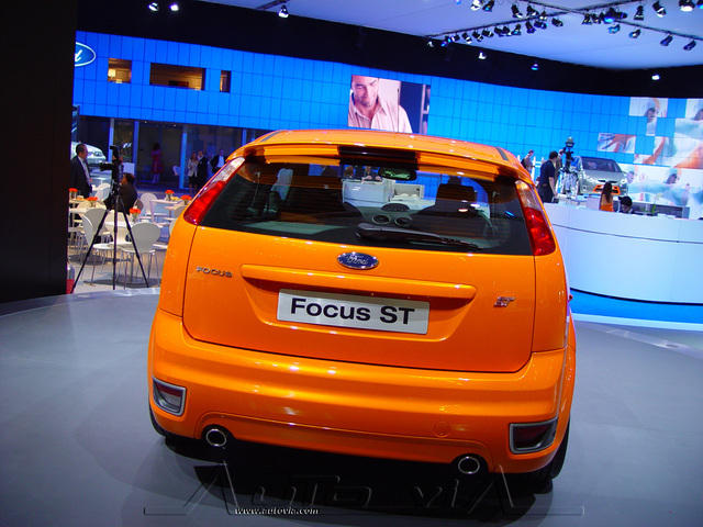 Ford Focus ST 4