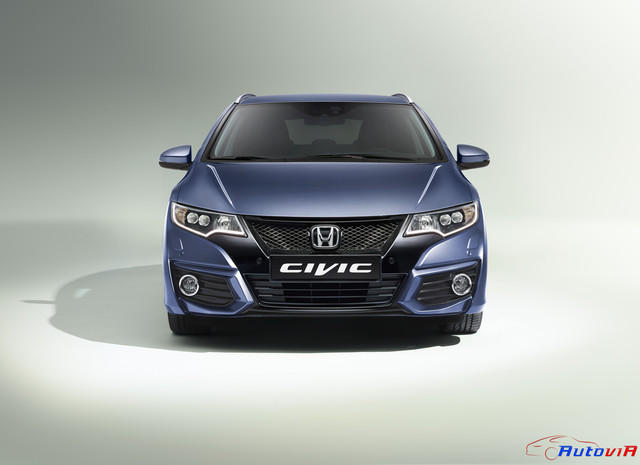 Honda Civic Tourer - 13