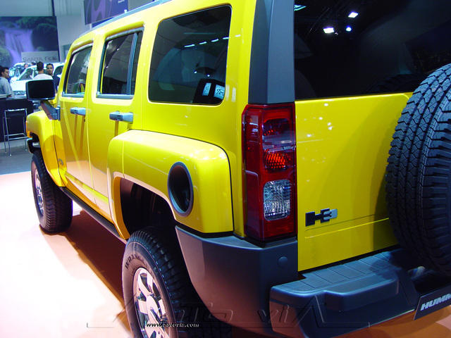 Hummer H3 5