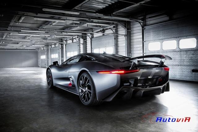 Jaguar C-X75 Hybrid 2013 01