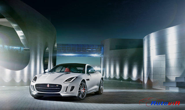Jaguar F-Type R Coupé 2013 16