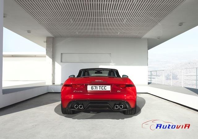 Jaguar-F-Type-V8-2013-03