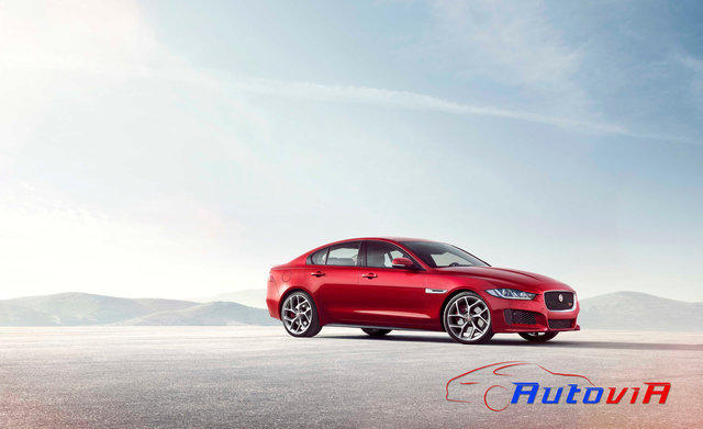 Jaguar XE S 2014 01