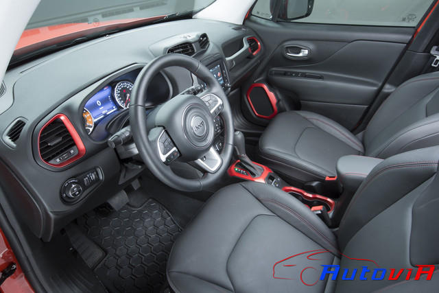 Jeep Renegade Trailhawk 2014 - 23