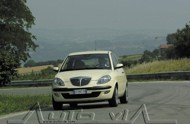 Lancia Ypsilon 31