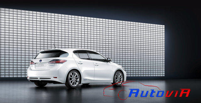 Lexus CT 200h - 03