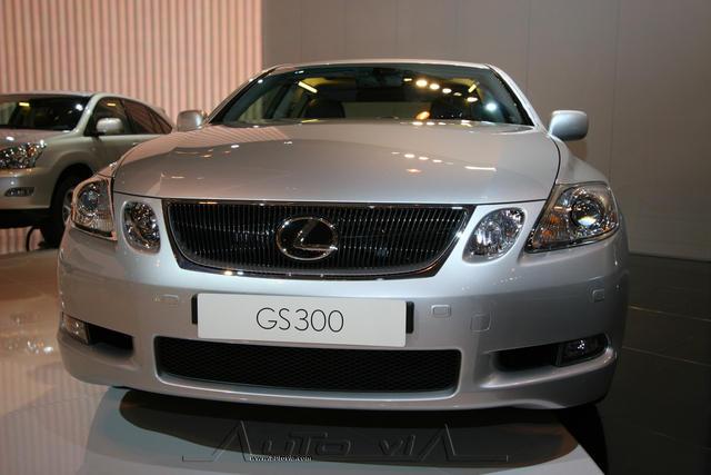 Lexus GS 1