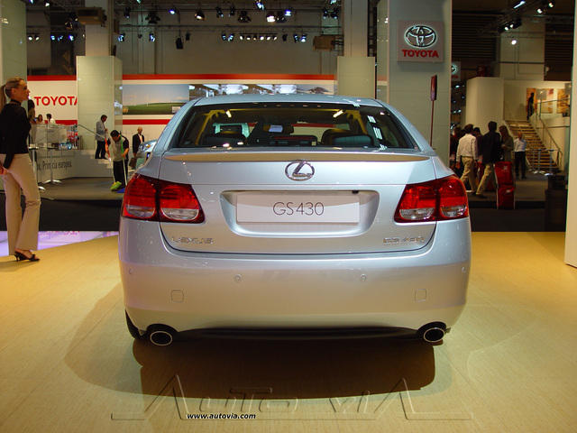 Lexus GS 18