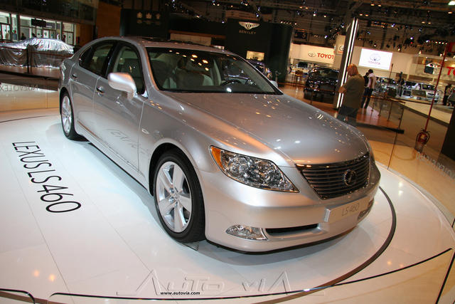 Lexus LS 2