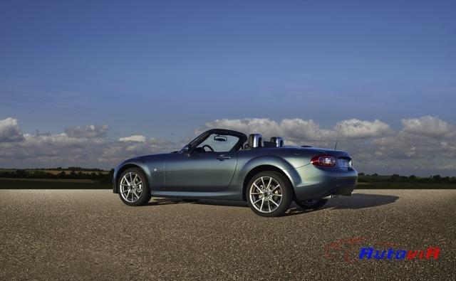 Mazda-MX5-2012-021