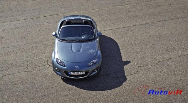 Mazda-MX5-2012-023