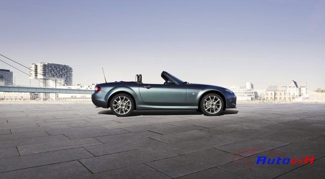 Mazda-MX5-2012-027