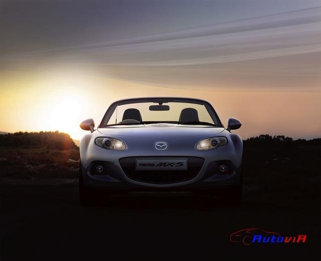 Mazda-MX5-2012-033