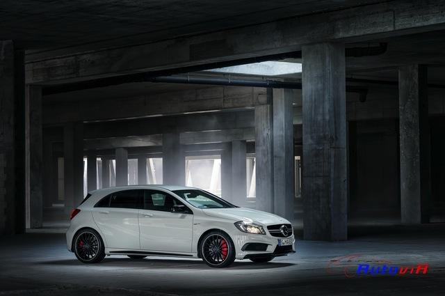 Mercedes-Benz Clase A 45 AMG 00