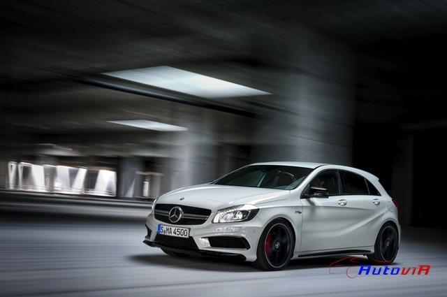 Mercedes-Benz Clase A 45 AMG 13