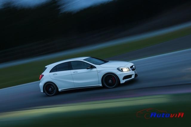 Mercedes-Benz Clase A 45 AMG 16