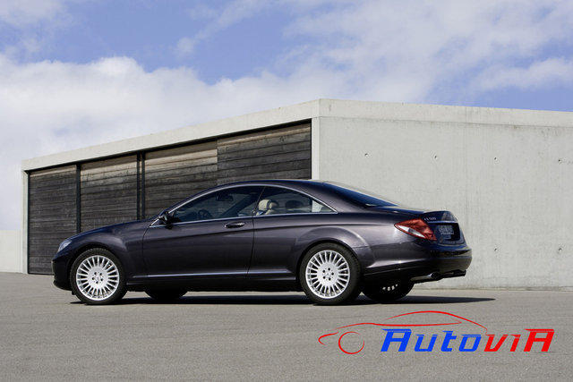 Mercedes-Benz Clase CL - CL 550 4MATIC - 03.jpg