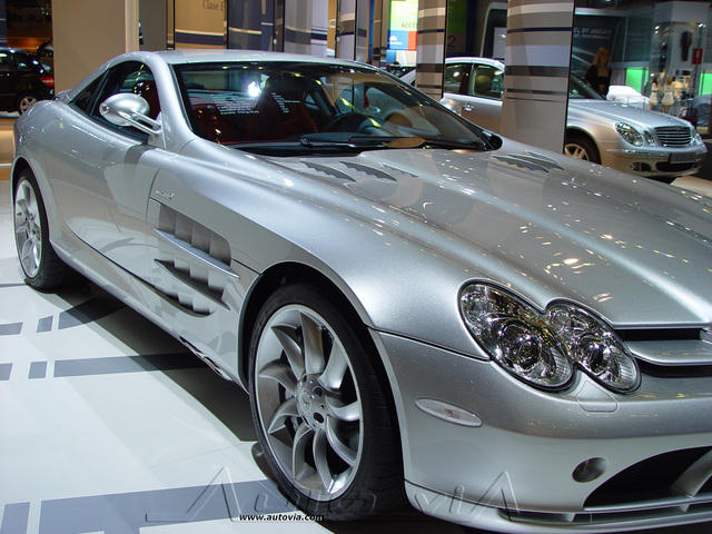 Mercedes SLR 12