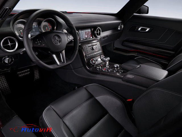 Mercedes-Benz SLS AMG - 04