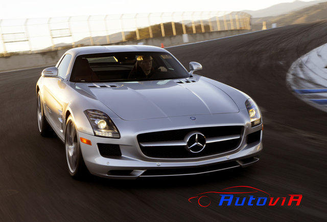 Mercedes-Benz SLS AMG - 26