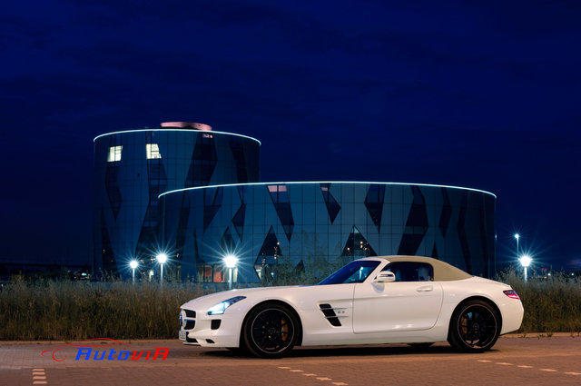 Mercedes-Benz SLS AMG Roadster - 02