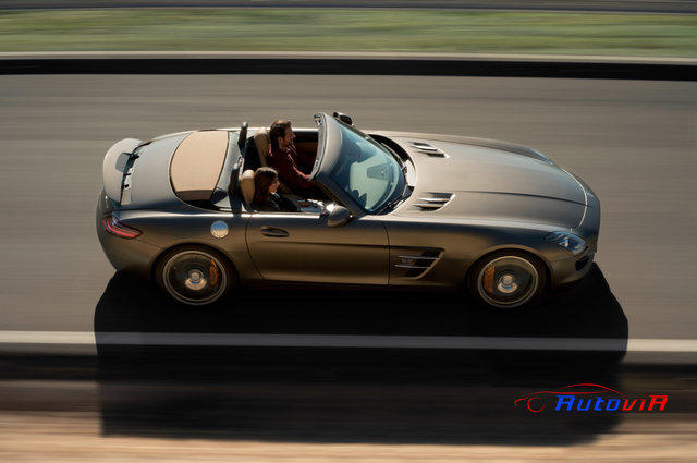 Mercedes-Benz SLS AMG Roadster - 26