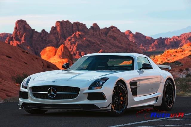 Mercedes-Benz SLS AMG Coupé 2013 01