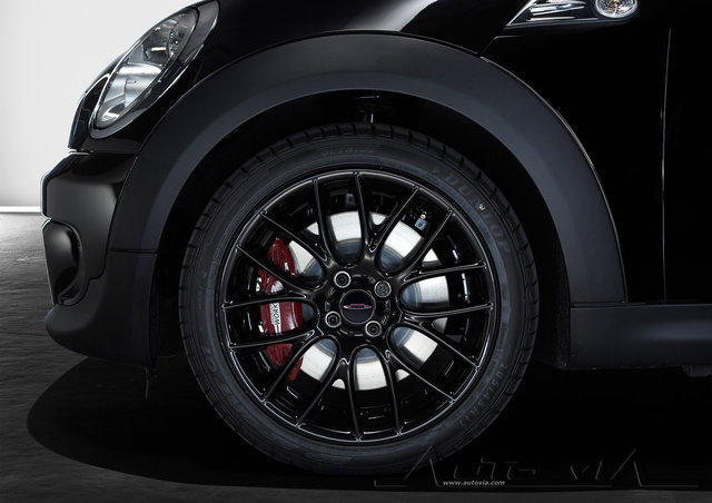 MINI John Cooper Works 2010 05