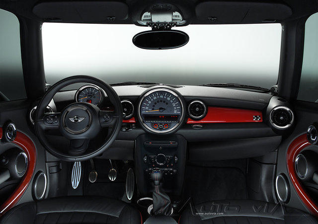 MINI John Cooper Works 2010 11