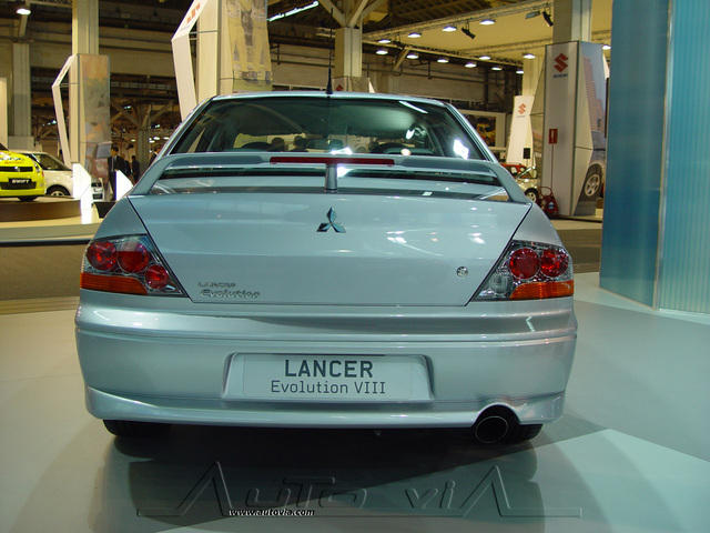 Miotusubishi Lancer Evolution VII 5