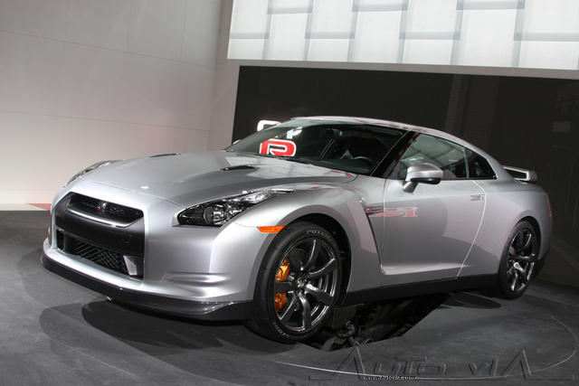 Nissan GTR 2008 1