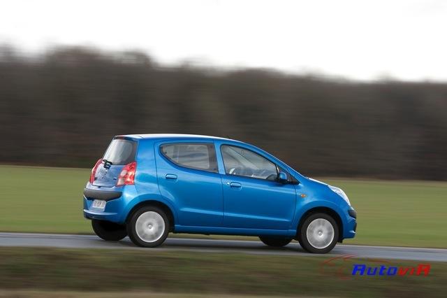 Nissan Pixo 2012 008